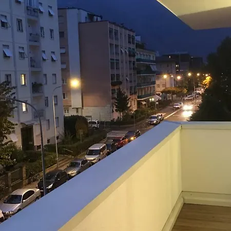 Ligeia Apartment *